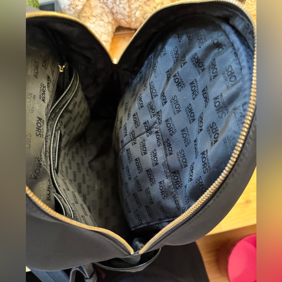 Michael Kors Large Abbey Nylon Backpack Rehab - Picture 6 of 17